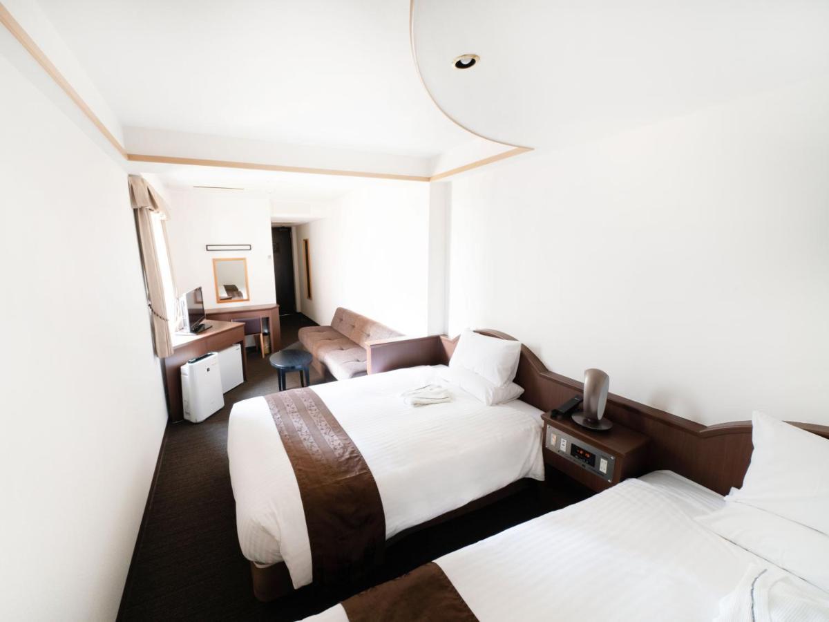 Toyo Hotel Фукуока Экстерьер фото