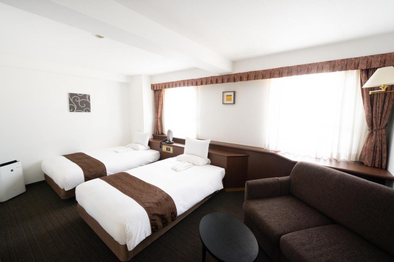 Toyo Hotel Фукуока Экстерьер фото