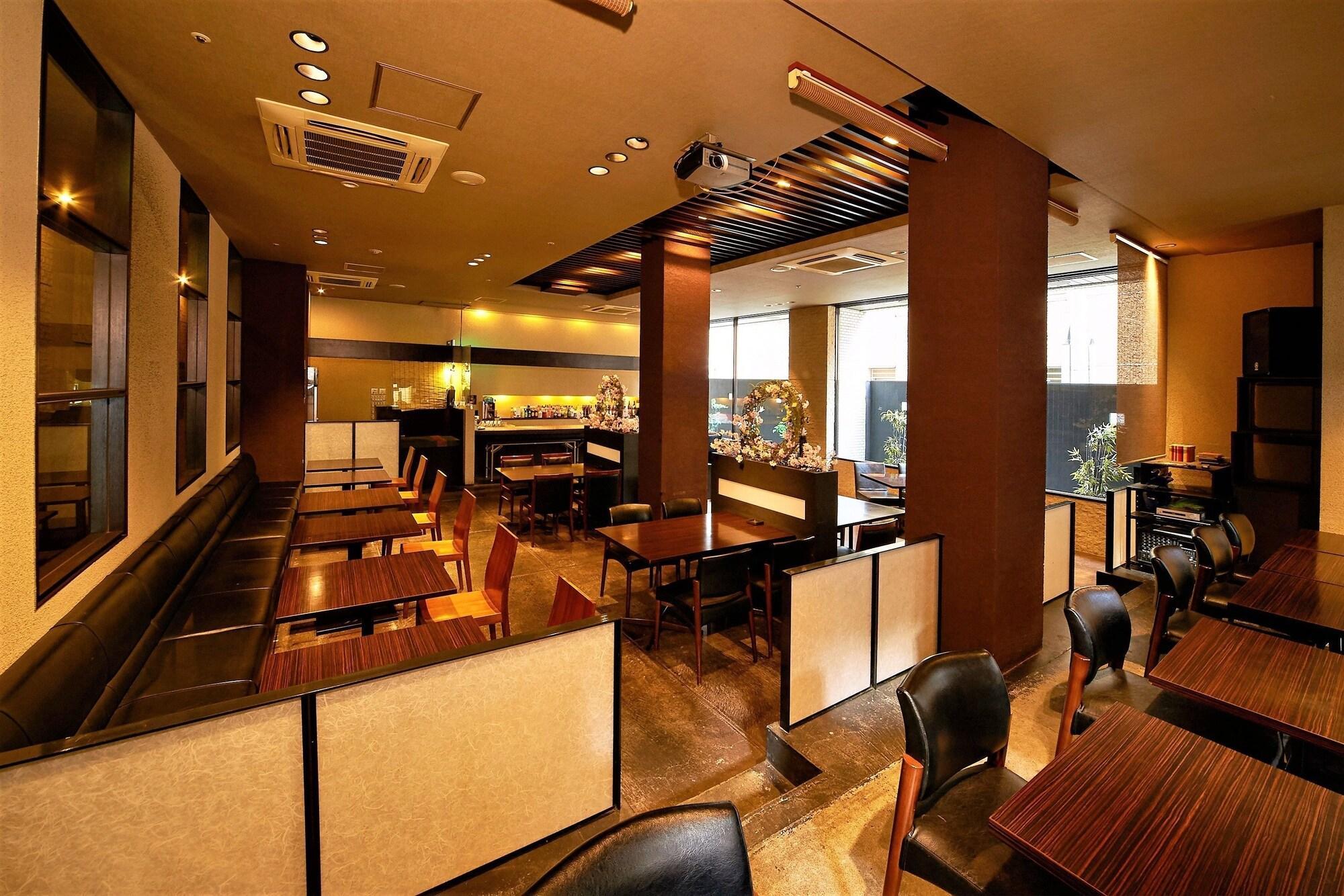 Toyo Hotel Фукуока Экстерьер фото