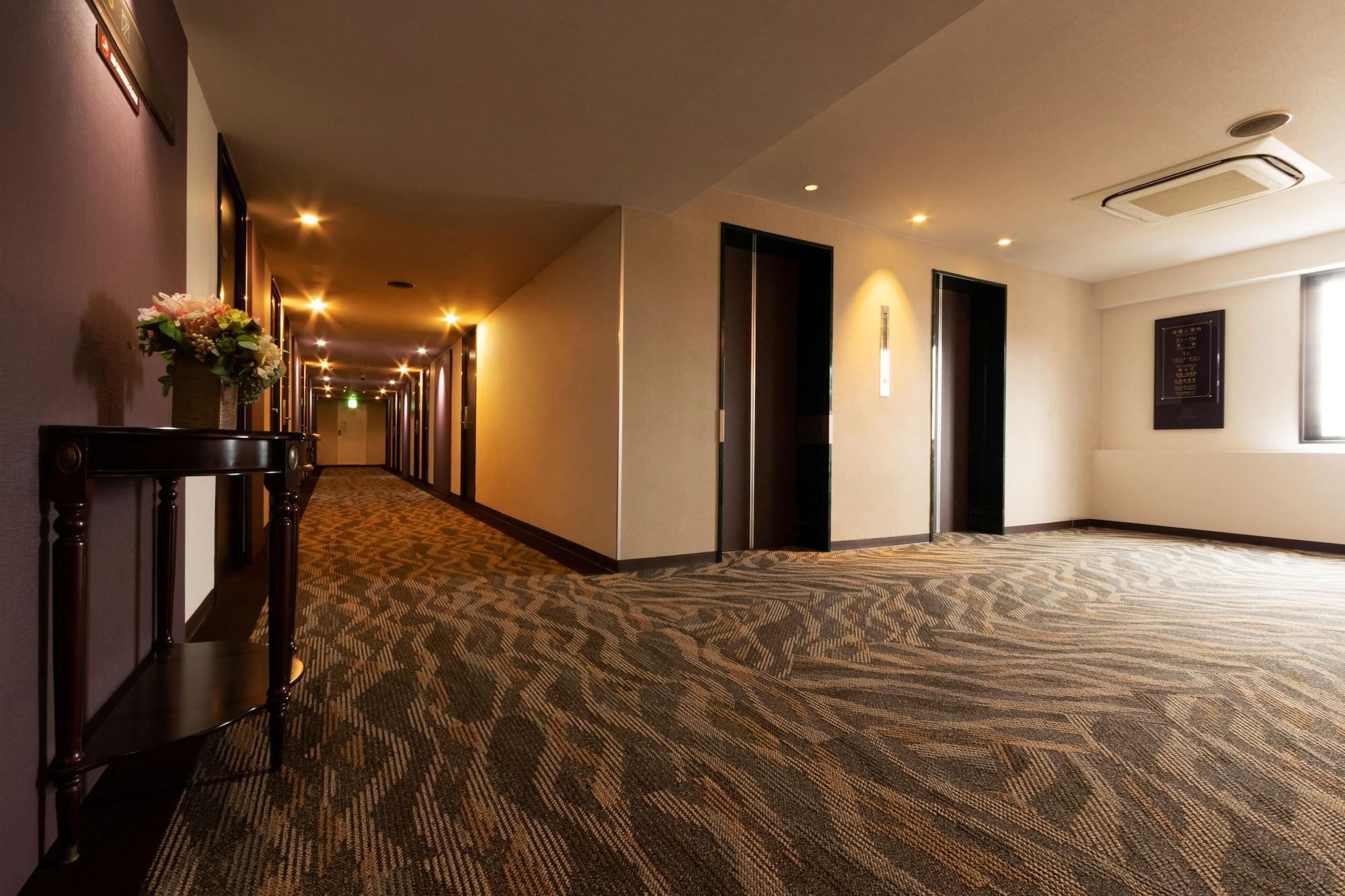 Toyo Hotel Фукуока Экстерьер фото