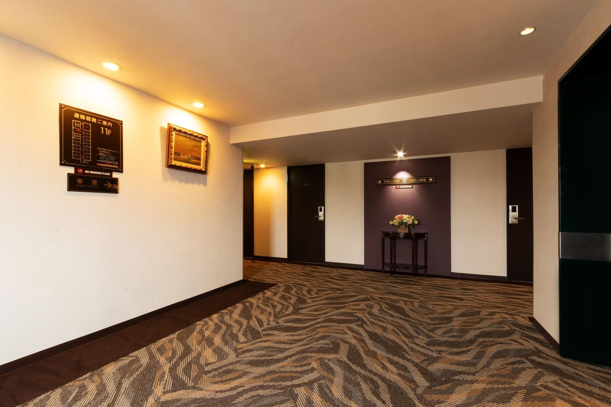 Toyo Hotel Фукуока Экстерьер фото