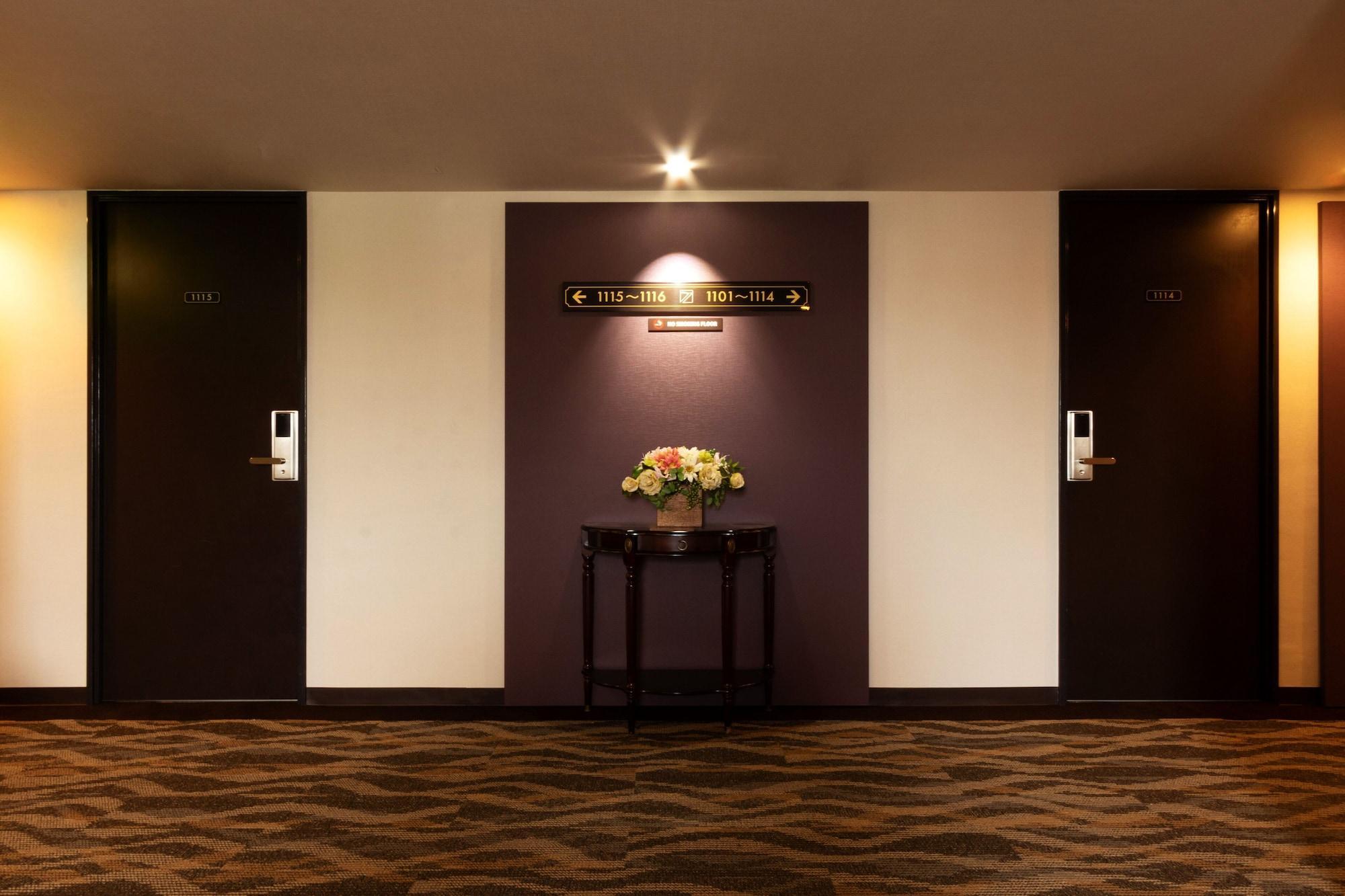 Toyo Hotel Фукуока Экстерьер фото