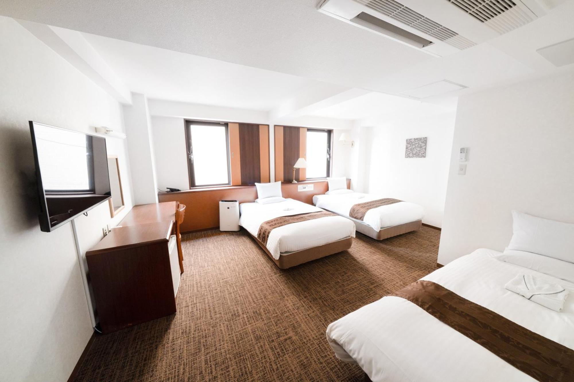 Toyo Hotel Фукуока Экстерьер фото